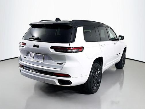 2023 Jeep Grand Cherokee L Summit Reserve