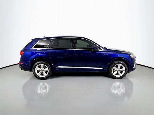 2021 Audi Q7 45 Premium