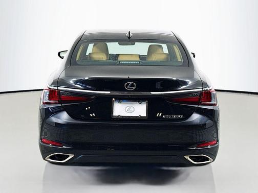 2025 Lexus ES 350 Base