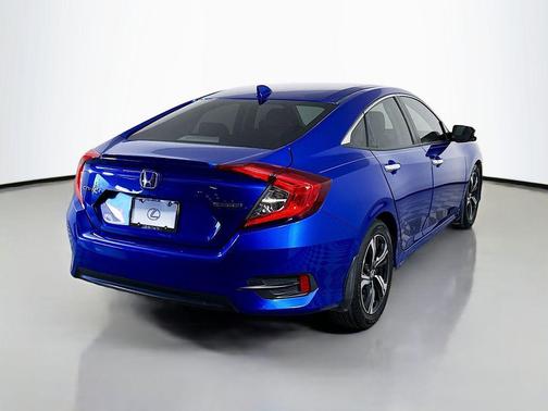 2017 Honda Civic Touring