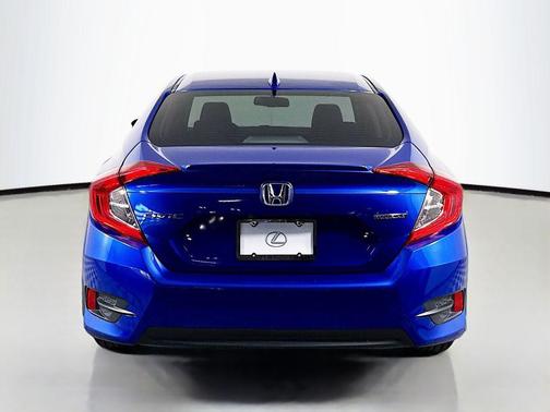 2017 Honda Civic Touring