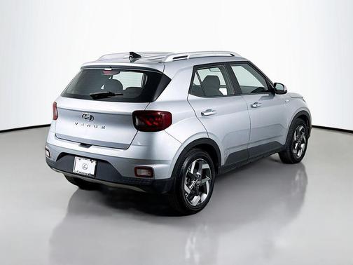 2020 Hyundai VENUE SEL