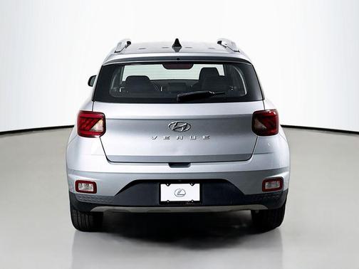 2020 Hyundai VENUE SEL