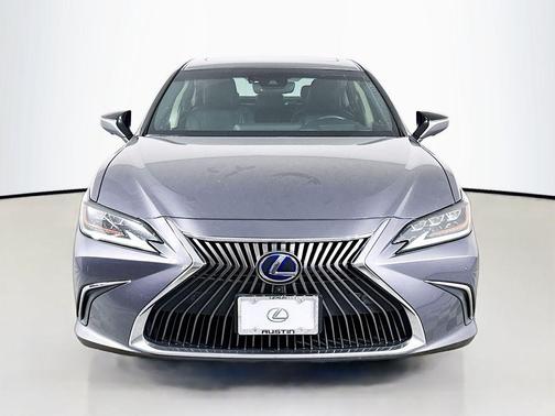 2020 Lexus ES 300h Ultra Luxury