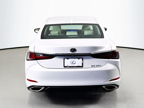 2025 Lexus ES 350 Base