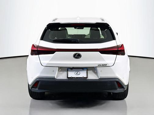 2022 Lexus UX 200 Base