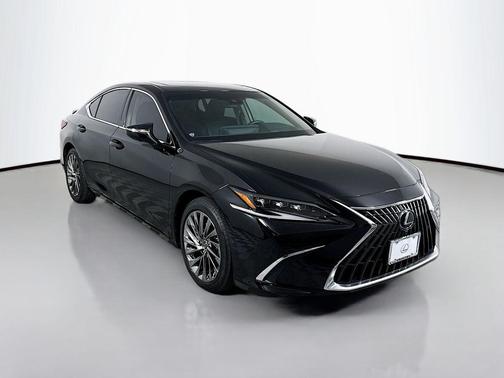 2024 Lexus ES 300h Ultra Luxury