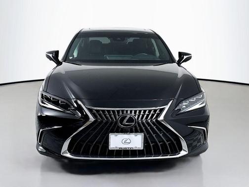2024 Lexus ES 300h Ultra Luxury