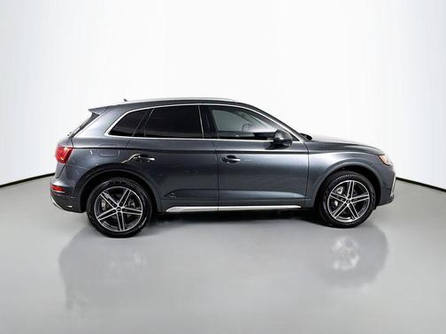 2021 Audi Q5 Premium Plus 55 TFSI e quattro S tronic