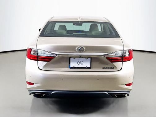2018 Lexus ES 350 Base