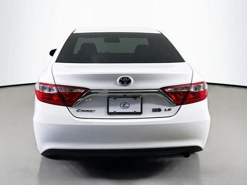 2016 Toyota Camry Hybrid LE