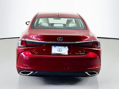 2025 Lexus ES 350 Base