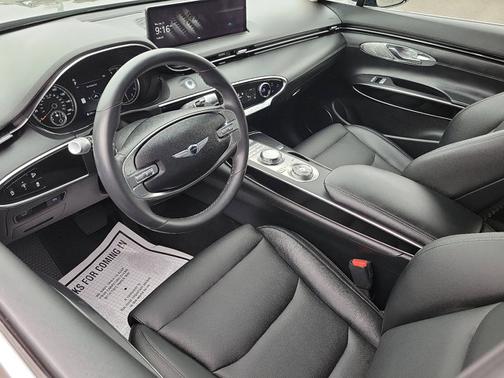 2025 Genesis GV70 2.5T