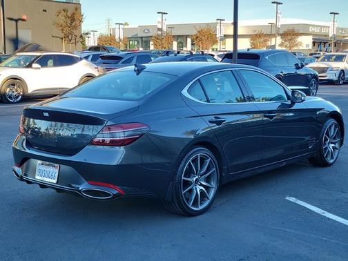 2025 Genesis G70 2.5T