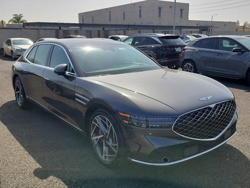2023 Genesis G90 