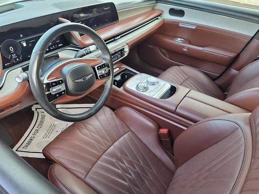 2023 Genesis G90