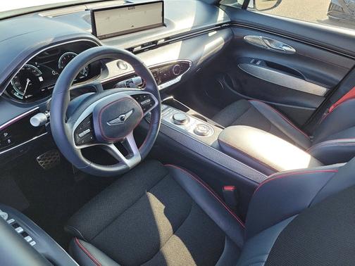 2023 Genesis GV70 2.5T