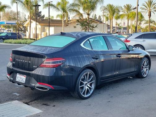 2025 Genesis G70 2.5T