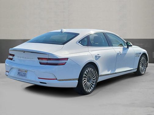 2024 Genesis Electrified G80 Advanced