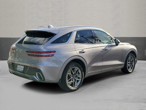 2023 Genesis GV70 2.5T