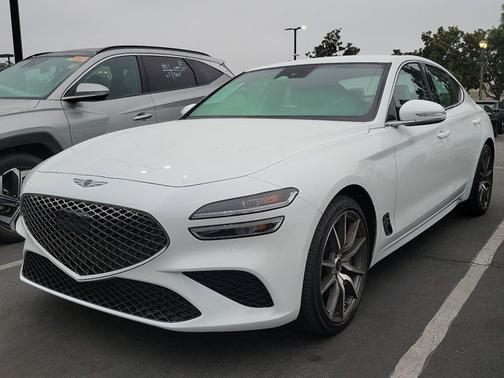 2025 Genesis G70 2.5T