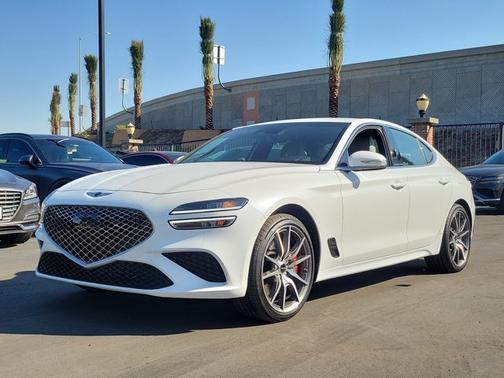 2025 Genesis G70 2.5T
