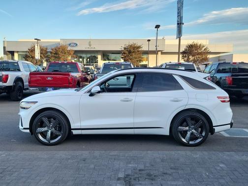 2023 Genesis GV70 2.5T