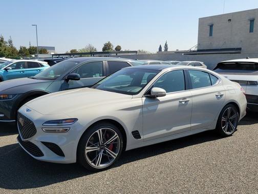 Vatna Gray 2025 Genesis G70 2.5T