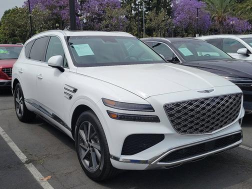 2025 Genesis GV80 Select