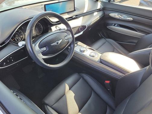 2023 Genesis GV70 2.5T