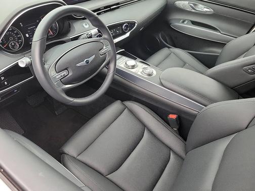 2025 Genesis GV70 2.5T