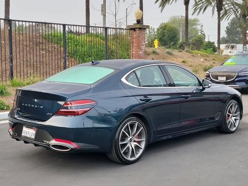 2025 Genesis G70 2.5T