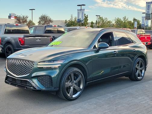 2023 Genesis GV70 2.5T