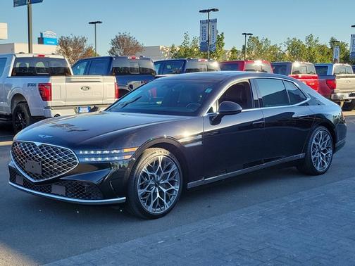 2024 Genesis G90 e-SC