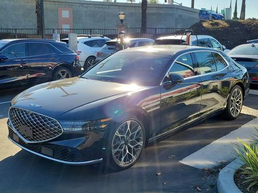 2024 Genesis G90 e-SC