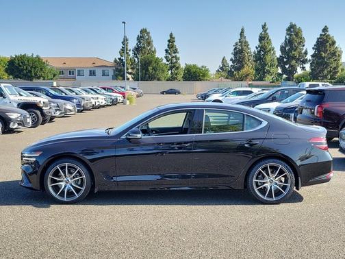 Vik Black 2023 Genesis G70 2.0T