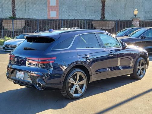 2023 Genesis GV70 2.5T
