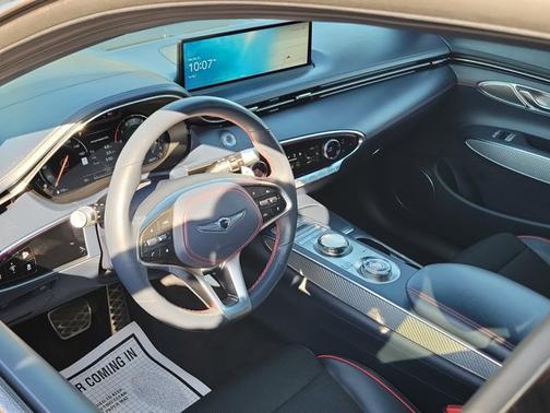 2023 Genesis GV70 2.5T