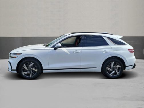 Uyuni White 2026 Genesis GV70 3.5T Sport Advanced