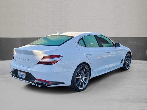 2025 Genesis G70 2.5T