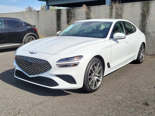 2025 Genesis G70 2.5T