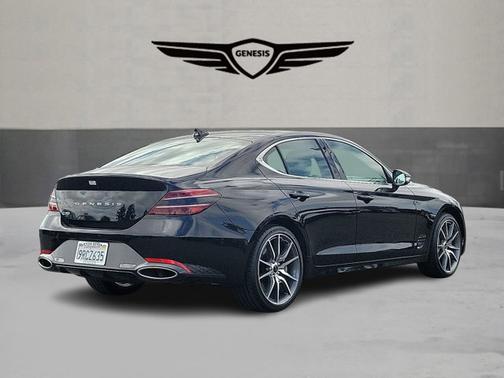 2025 Genesis G70 2.5T