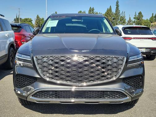 2025 Genesis GV80 Select