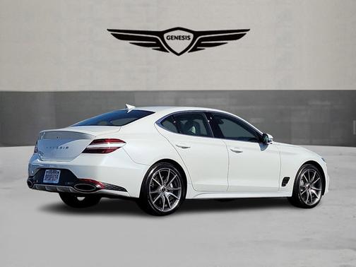 2025 Genesis G70 2.5T