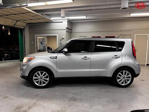 2017 Kia Soul +