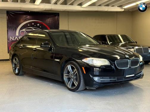 2011 BMW 528 
