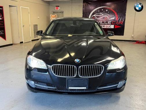 2011 BMW 528 