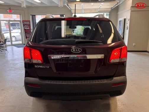 2011 Kia Sorento LX