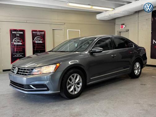 2016 Volkswagen Passat 1.8T S