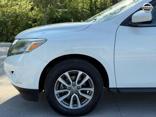 2014 Nissan Pathfinder SV